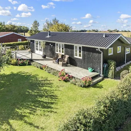 Holiday home Sinika - 400m From The Sea In Se Jutland By Interhome *